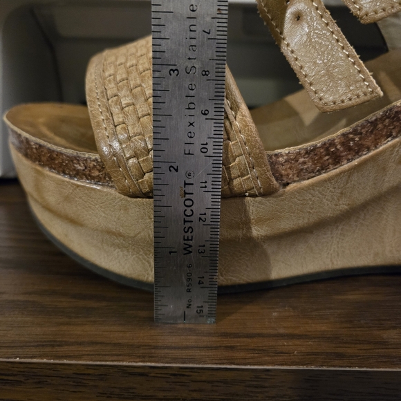 Pierre Dumas Wedge Sandals size 9 Nude - Picture 7 of 7